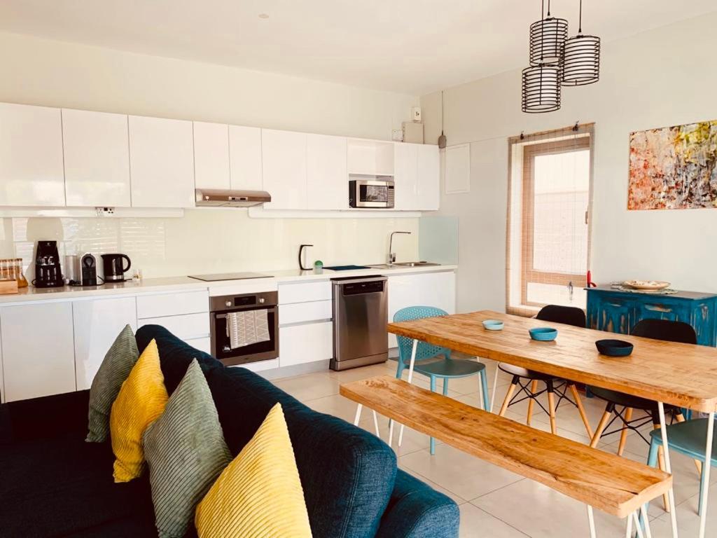 Beachcove Apartment 2 Pereybere Beach Εξωτερικό φωτογραφία