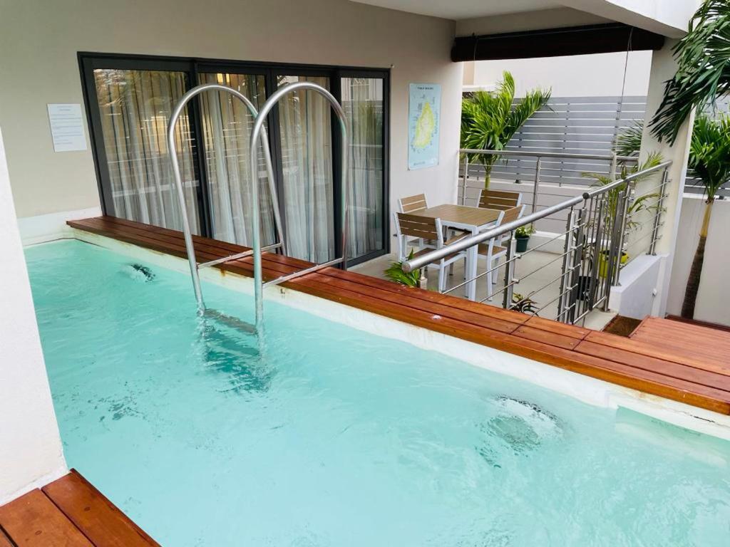 Beachcove Apartment 2 Pereybere Beach Εξωτερικό φωτογραφία