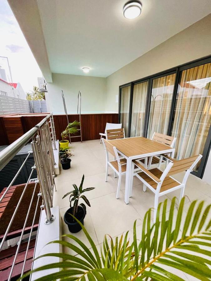 Beachcove Apartment 2 Pereybere Beach Εξωτερικό φωτογραφία