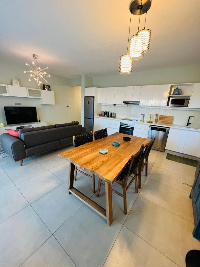 Beachcove Apartment 2 Pereybere Beach Εξωτερικό φωτογραφία