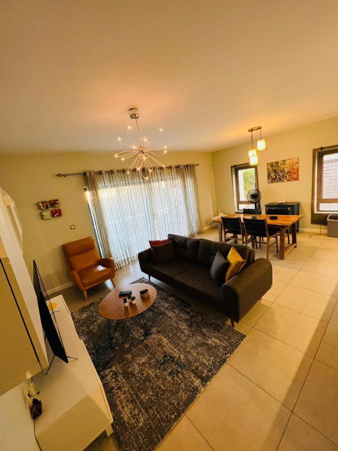 Beachcove Apartment 2 Pereybere Beach Εξωτερικό φωτογραφία
